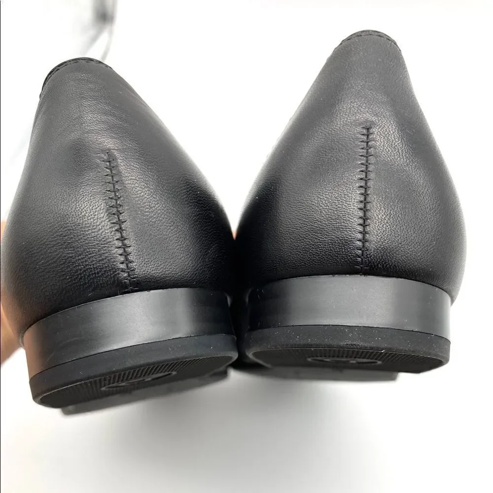 GABOR NWOT Black LEATHER FLAT SHOES